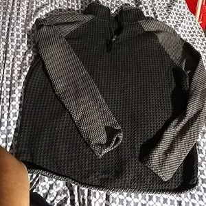 EUC Lou & Gray houndstooth half zip sweater